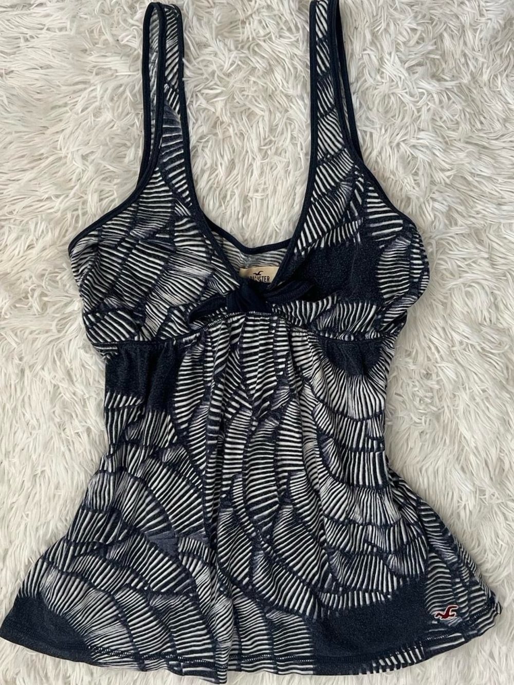 Y2k Hollister Tank Top in Navy & White